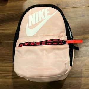 Nike lunch box